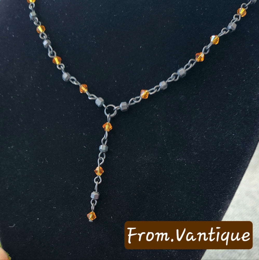 🔶️⚫️ Vintage Orange & Black Beaded Linked Dangling Necklace ⛓️